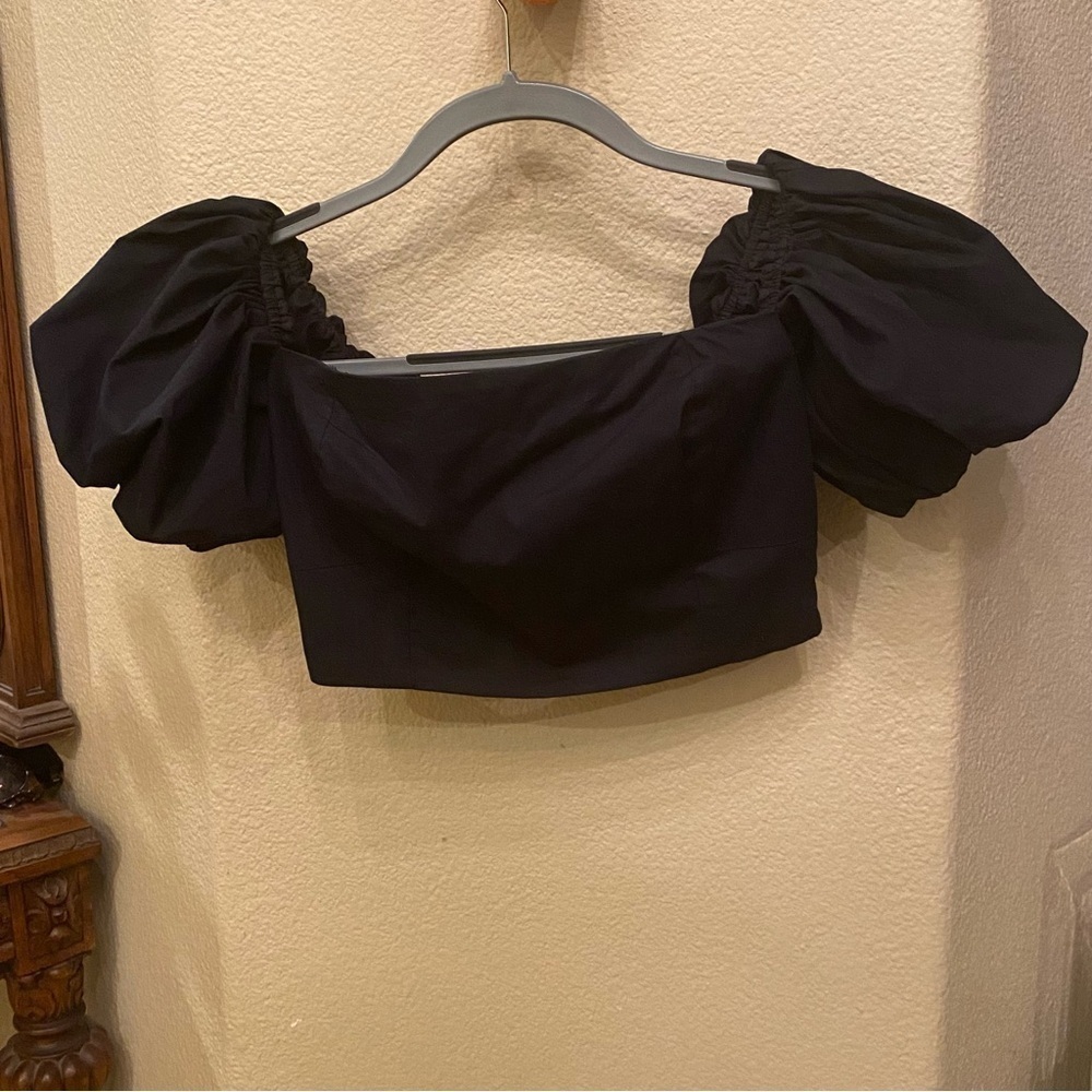 NWT~ABERCROMBIE & FITCH Black Puff Sleeve Cropped Top Size Small